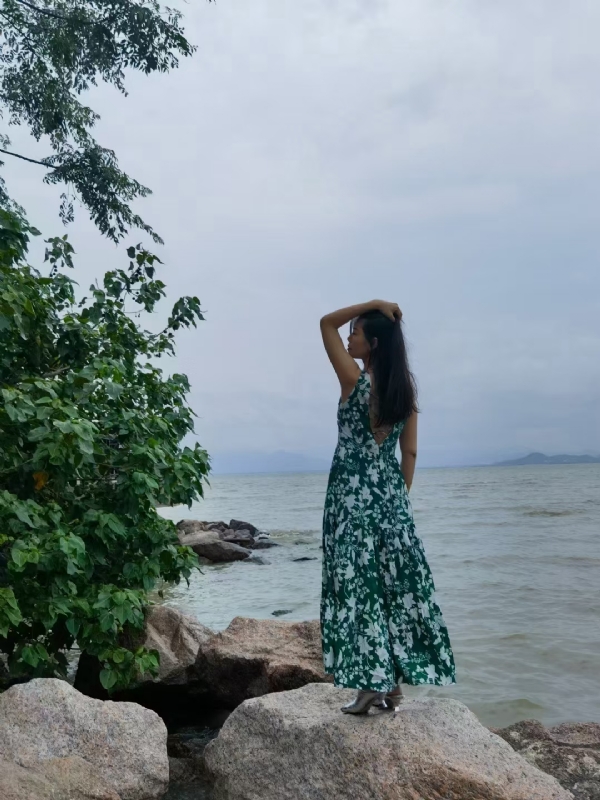 甜以待人的第四张照片--福州相亲服务中心