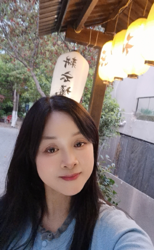 伊伊的第一张照片--福州相亲服务中心