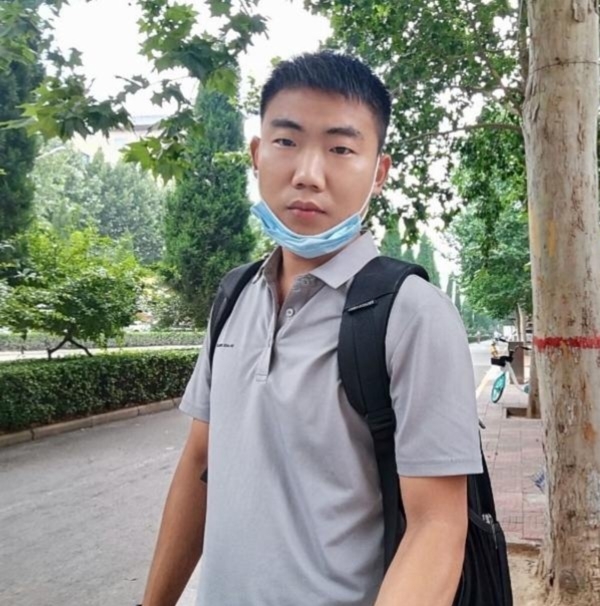 90年男征婚的第一张照片--福州相亲服务中心