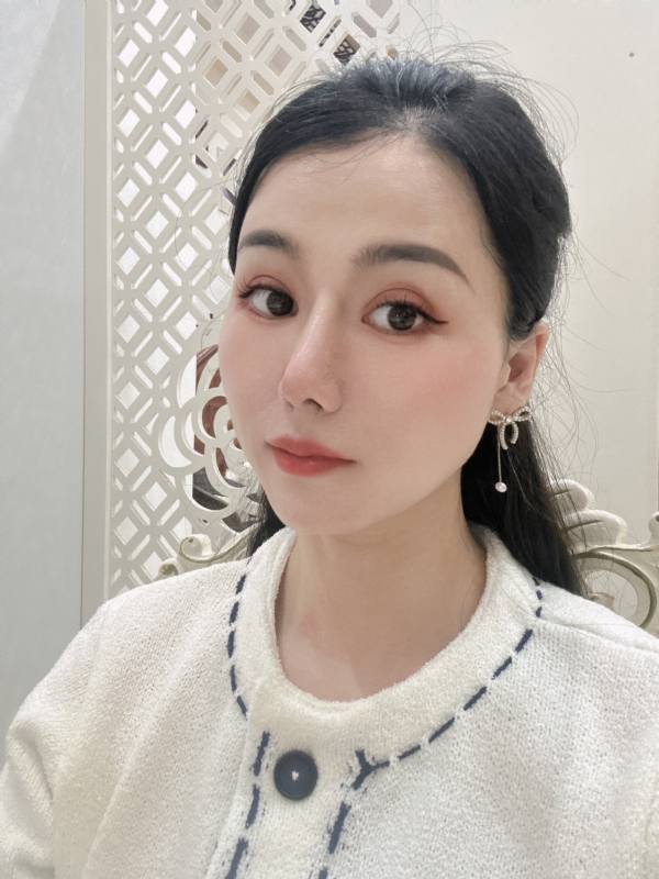 金莉的第一张照片--福州相亲服务中心