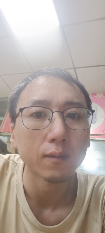 想胖的瘦子的第一张照片--福州相亲服务中心