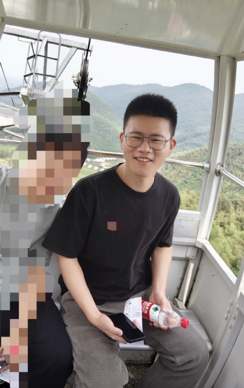 奔奔笨笨的第一张照片--福州相亲服务中心