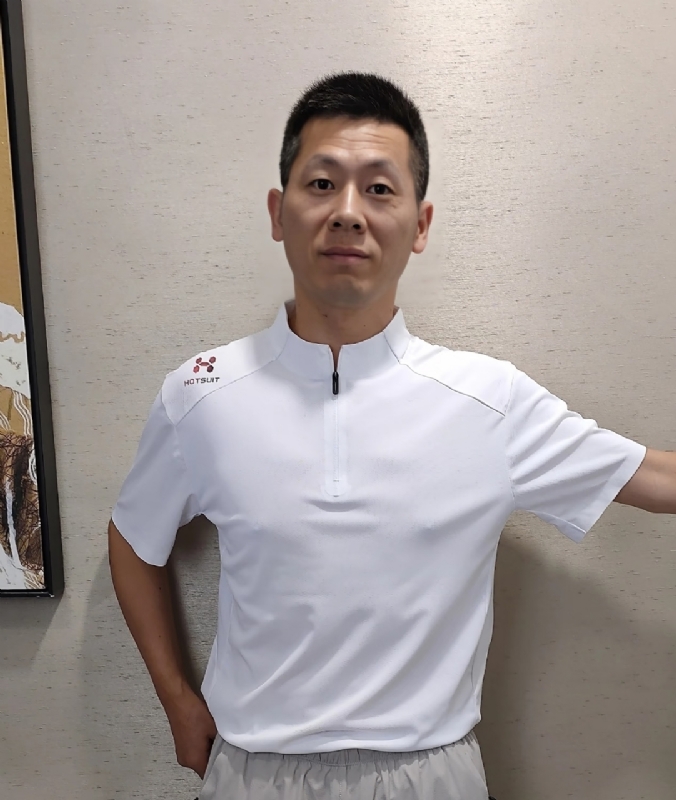 红旗下长大的第一张照片--福州相亲服务中心
