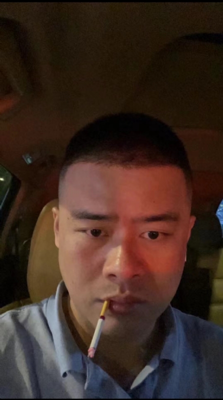 薛其锋人类高质量男性的第三张照片--福州相亲服务中心