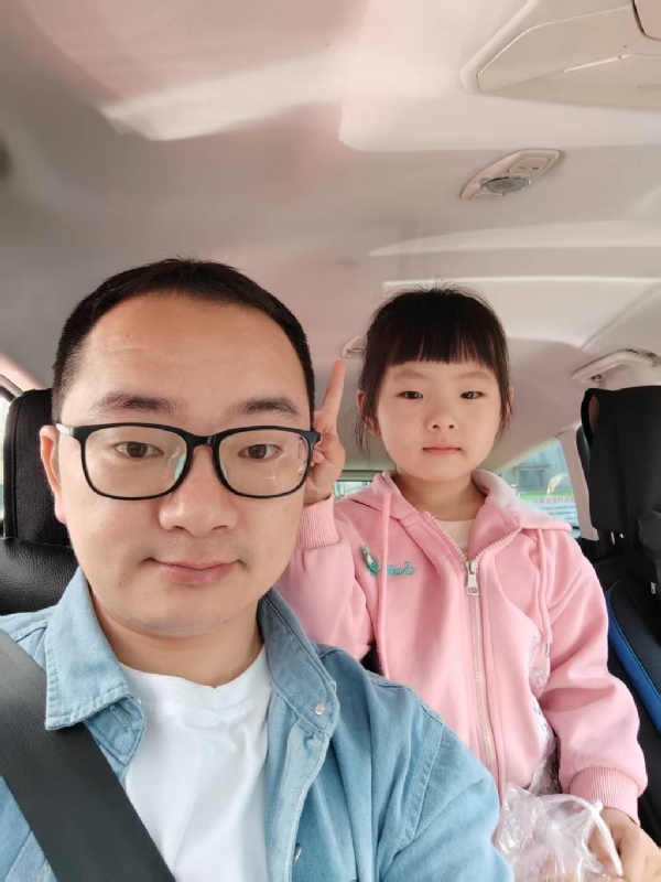 知天晓的第一张照片--福州相亲服务中心