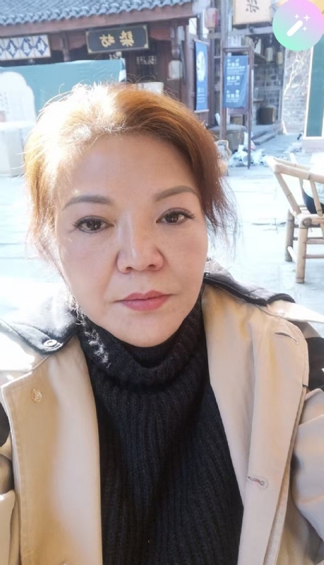 宛霞的第二张照片--福州相亲服务中心