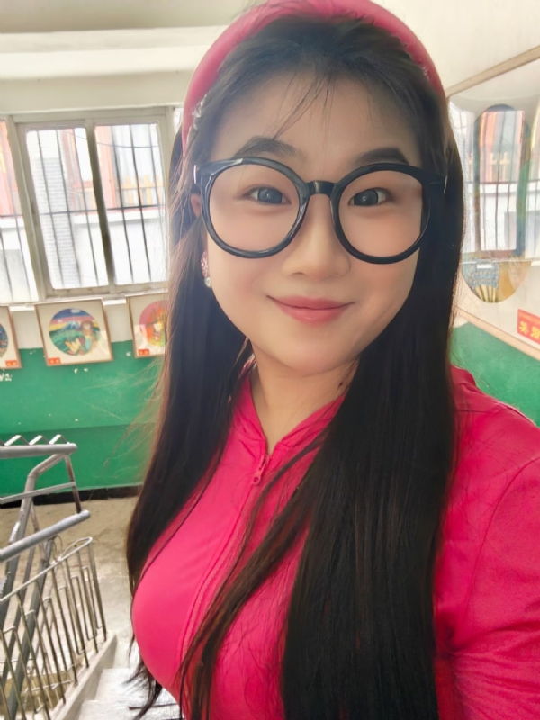 颂宜的第一张照片--福州相亲服务中心