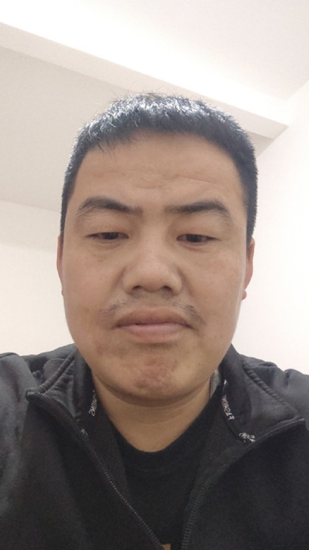 给予微笑的第一张照片--福州相亲服务中心